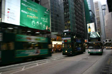 HKbuses.JPG (107375 bytes)