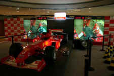 HKracecar.JPG (115594 bytes)